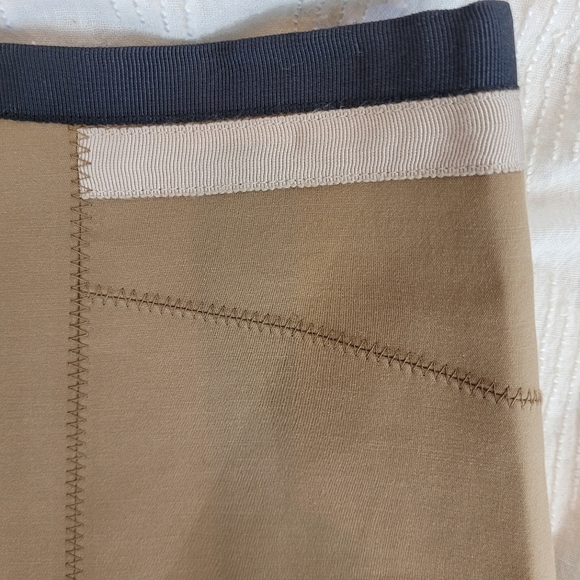 Club Monaco tan pencil skirt black ivory waistband slit office neutral work 6 - Picture 2 of 9